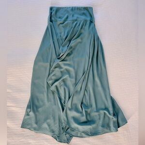 O’Neill Ambrosio High-Low Maxi skirt. Balsam green. Size S.